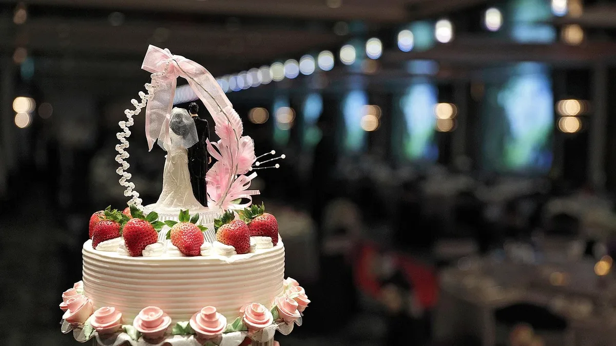 34 Kw Measured. Wedding Cake